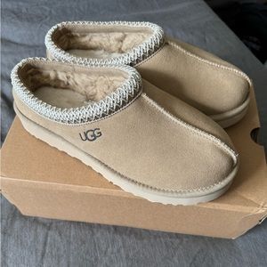 UGG Tasman Slippers